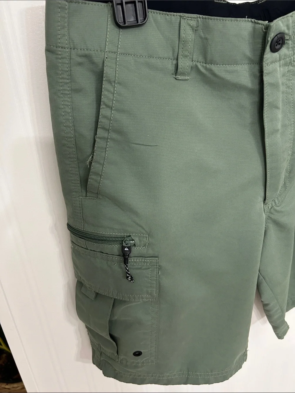Quiksilver Men's Sage Green Cargo Shorts